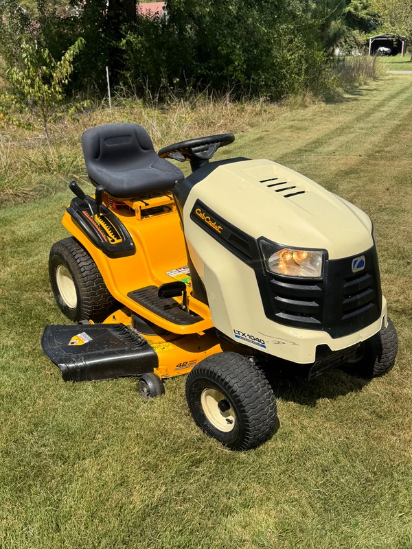 Cub Cadet LTX1040