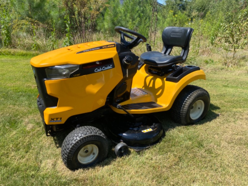 Cub Cadet XT1 LT42